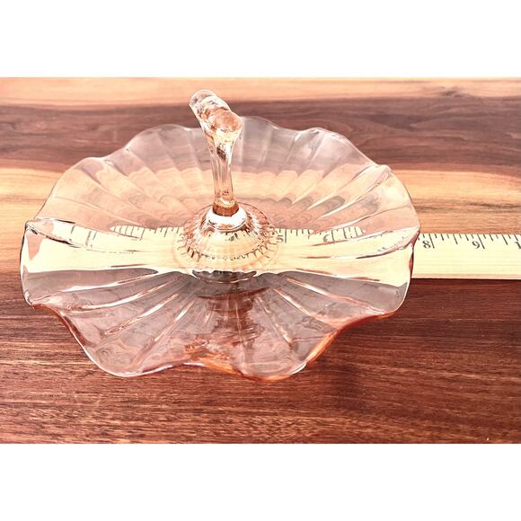 Center Handle Lemon Tray AHC37 Pink by Anchor Hocking Replacement Discontinued - Picture 4 of 12